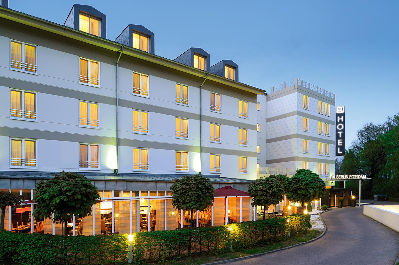Nh Berlin Potsdam Conference Center Hotel Kleinmachnow Bagian luar foto