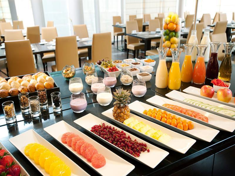 Nh Berlin Potsdam Conference Center Hotel Kleinmachnow Bagian luar foto