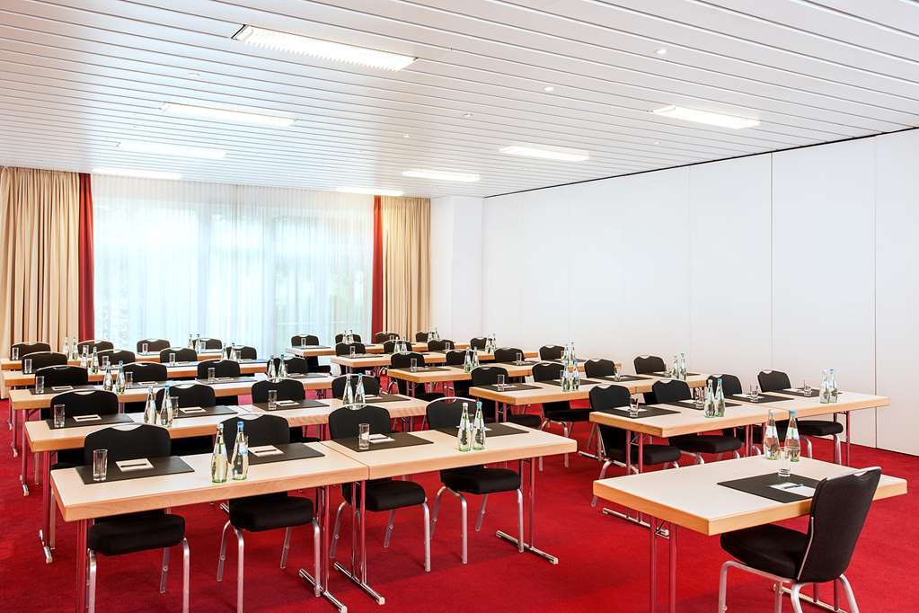 Nh Berlin Potsdam Conference Center Hotel Kleinmachnow Bagian luar foto
