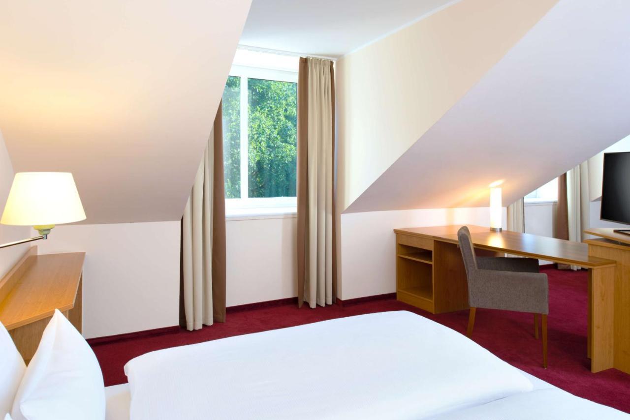 Nh Berlin Potsdam Conference Center Hotel Kleinmachnow Bagian luar foto