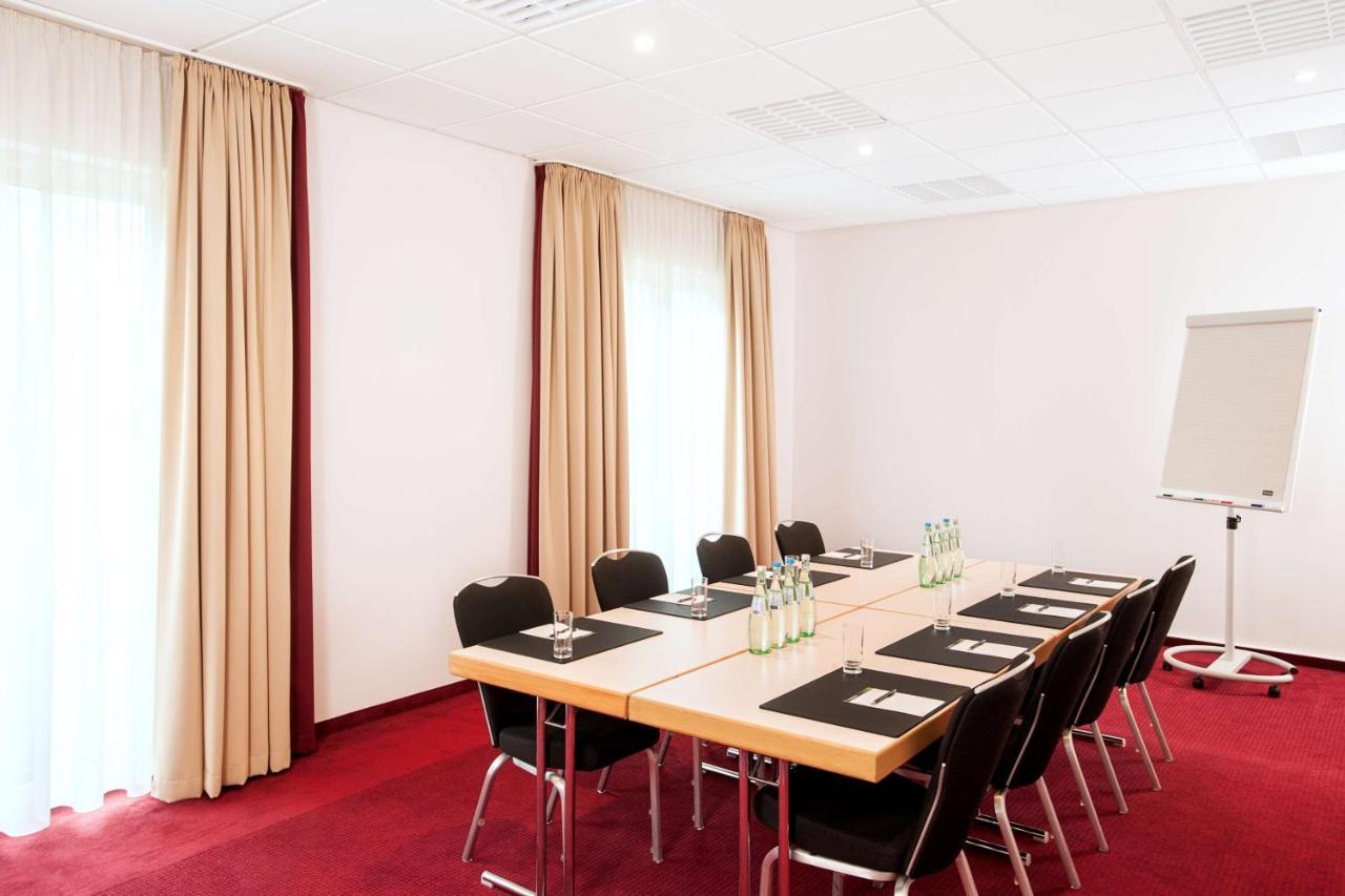 Nh Berlin Potsdam Conference Center Hotel Kleinmachnow Bagian luar foto