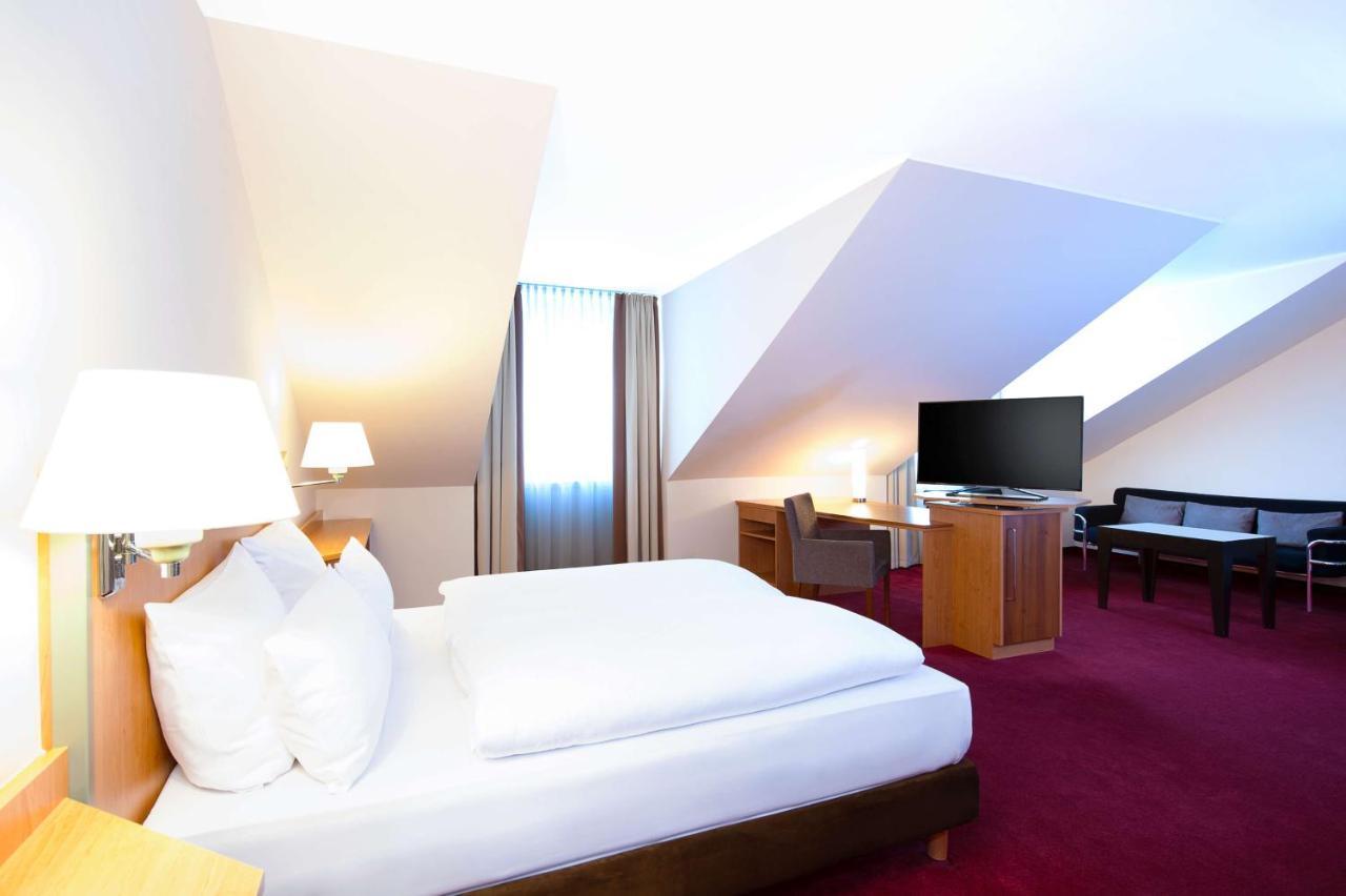 Nh Berlin Potsdam Conference Center Hotel Kleinmachnow Bagian luar foto